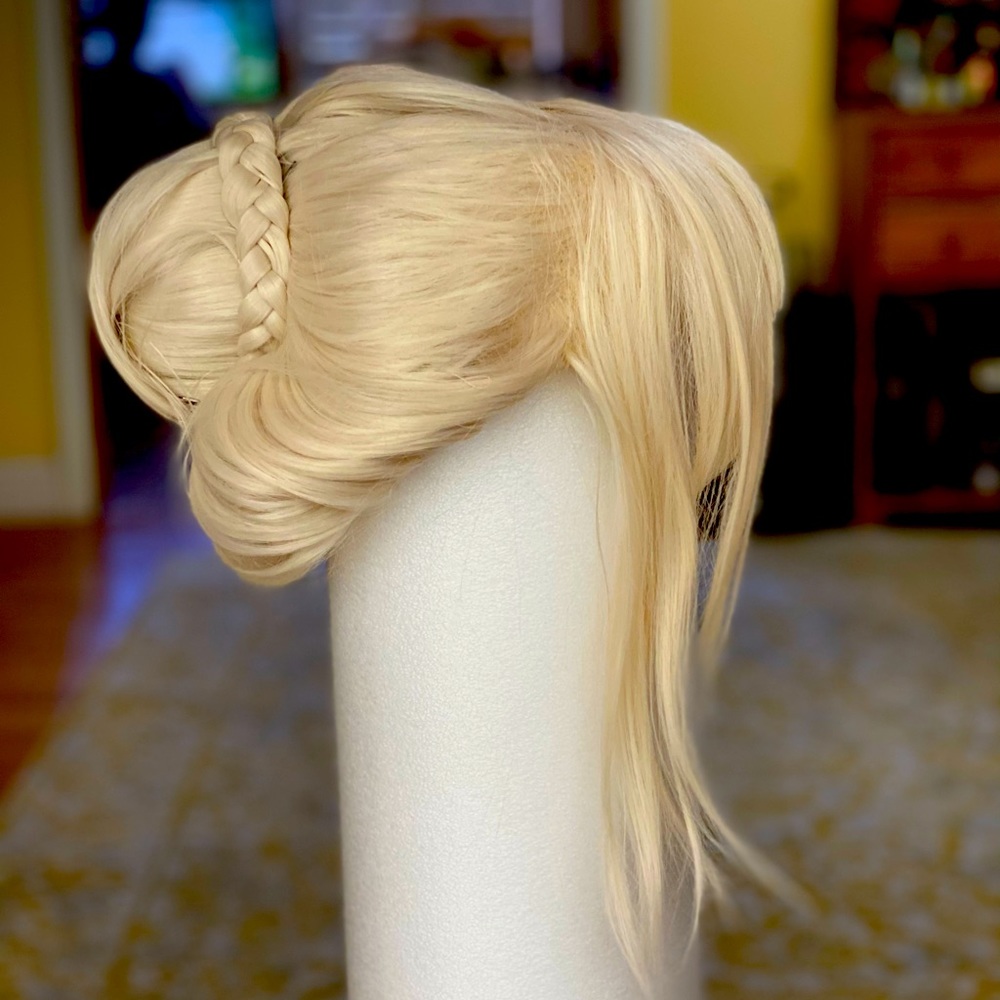 Saber Wig